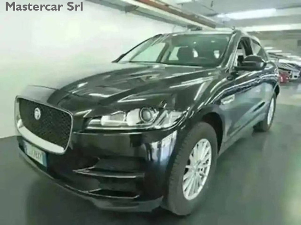 Jaguar F-Pace 2.0 D 180 CV AWD Pure (8)