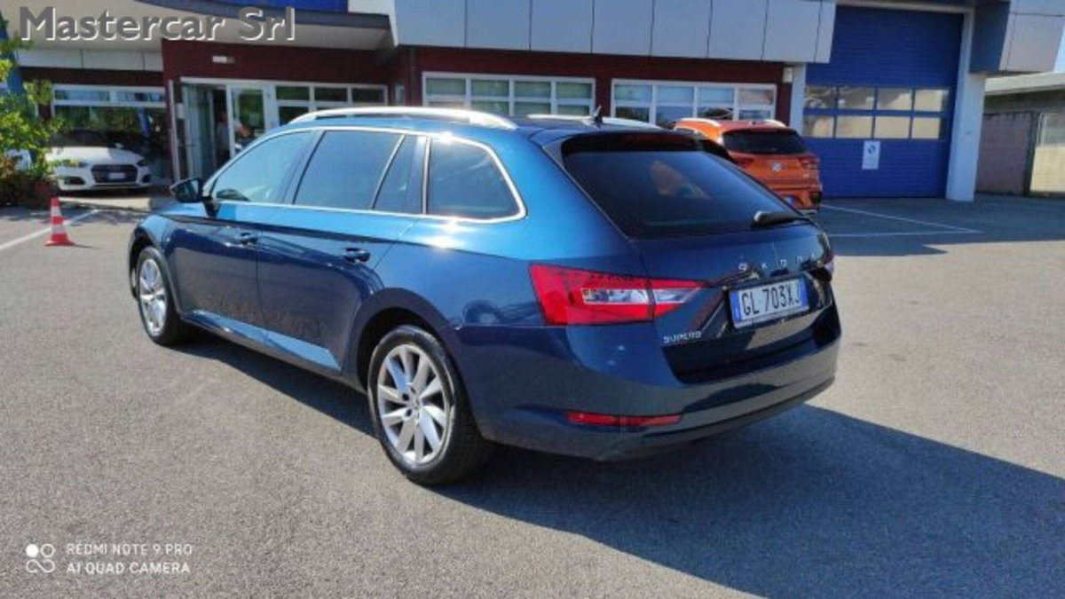 Skoda Superb Station Wagon 2.0 TDI EVO 200 CV SCR DSG Wagon 4x4 Executive (4)