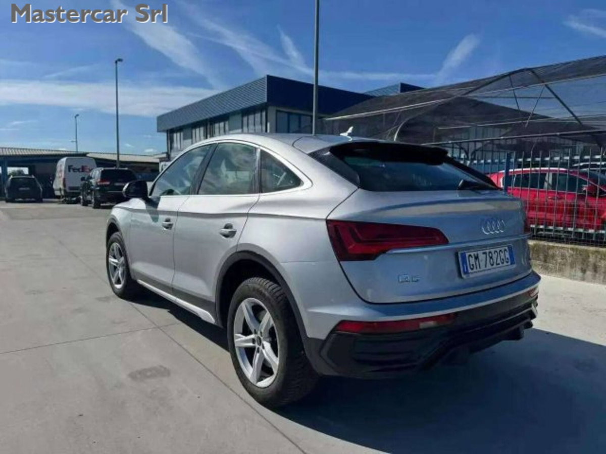 Audi Q5 Sportback Sportback 40 2.0 tdi mhev 12V quattro s-tronic (6)