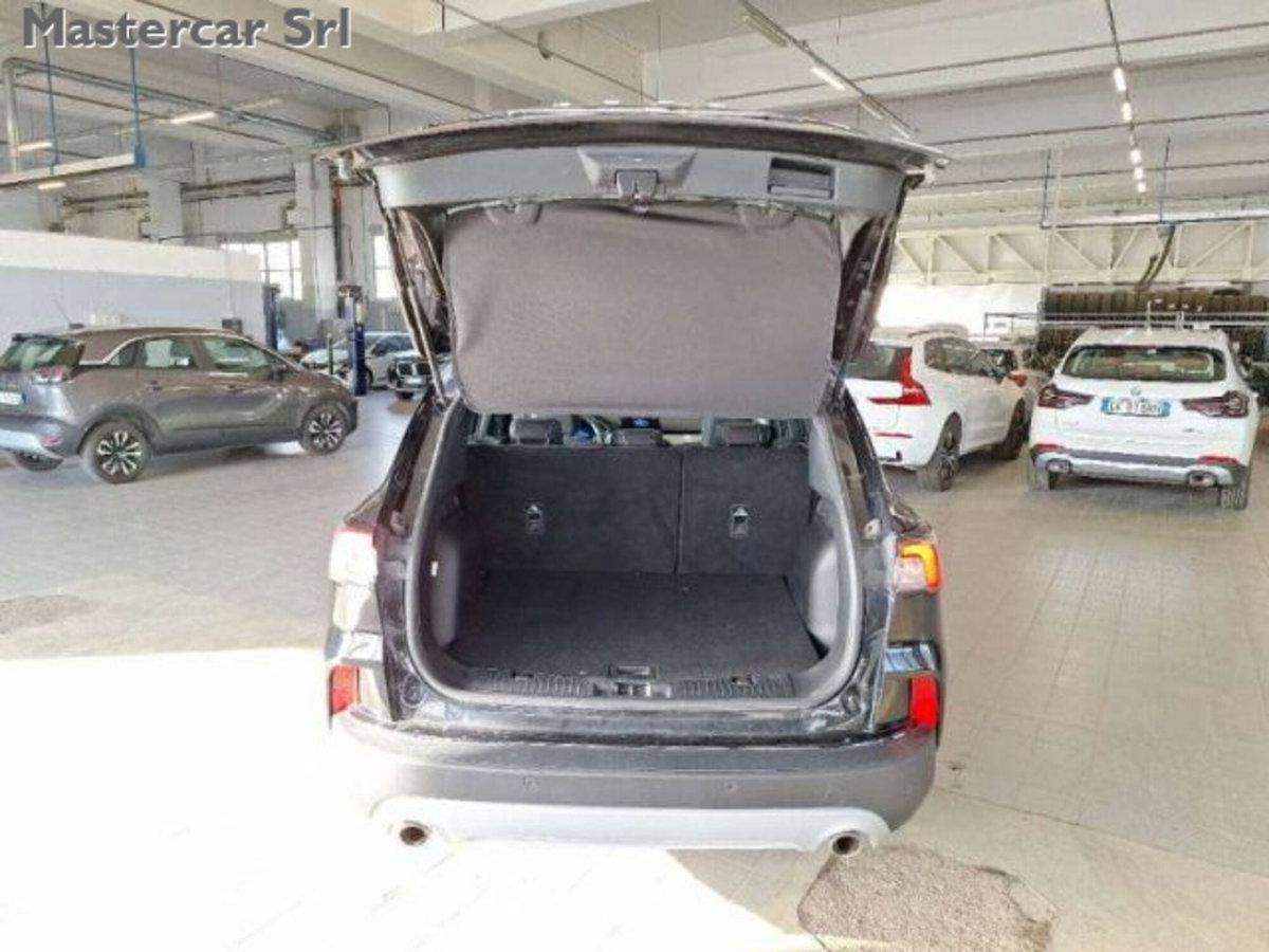 Ford Kuga 2.5 Full Hybrid 190 CV CVT 2WD ST-Line Design (6)