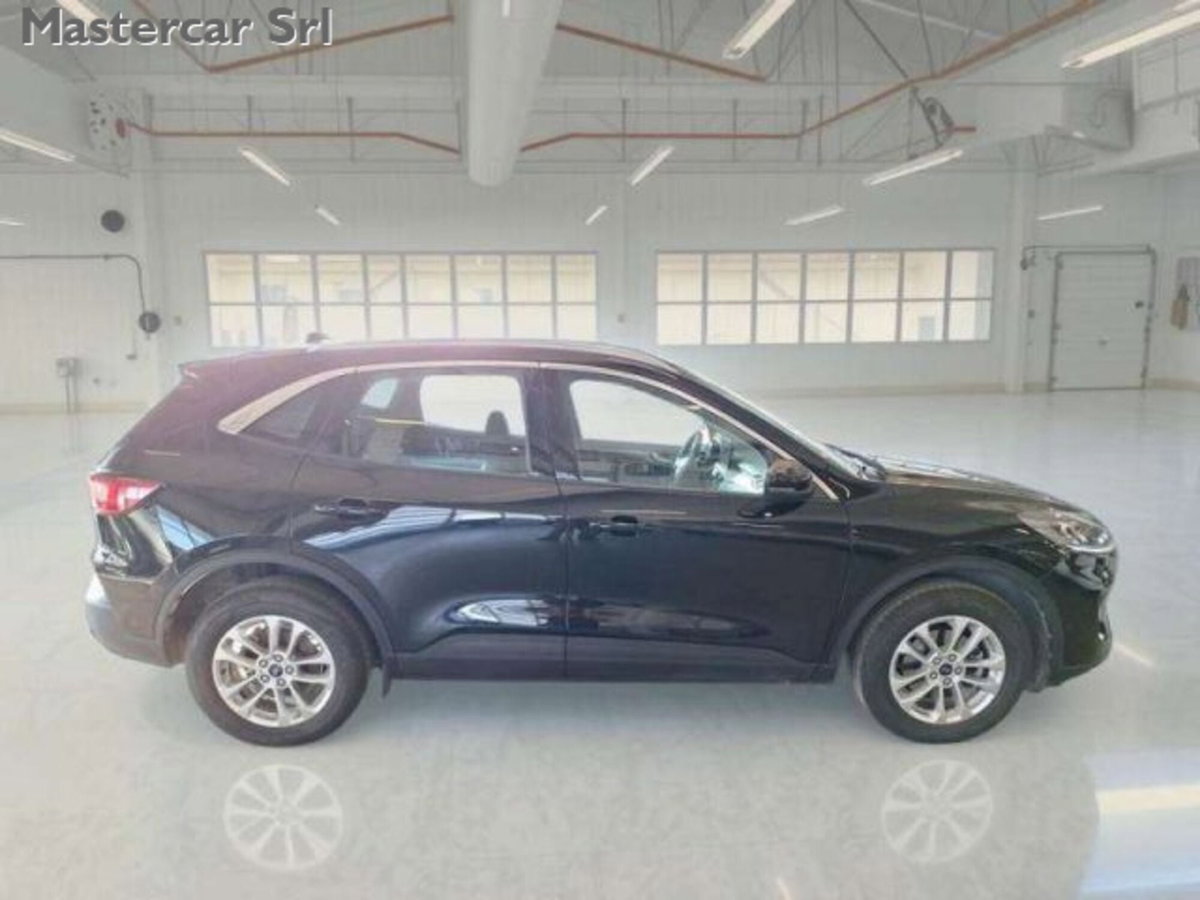 Ford Kuga 2.5 Full Hybrid 190 CV CVT 2WD ST-Line Design (8)