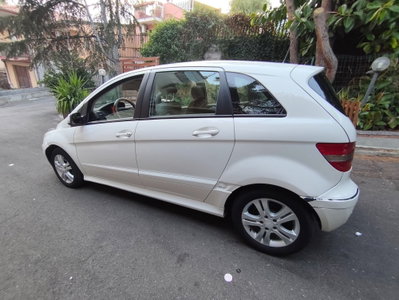 Mercedes-Benz Classe B 180 CDI Premium (3)