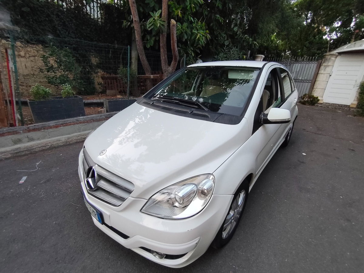 Mercedes-Benz Classe B 180 CDI Premium (7)