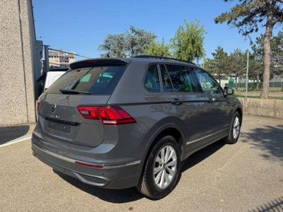 Volkswagen Tiguan 2.0 TDI 150 CV SCR DSG 4MOTION Life (3)