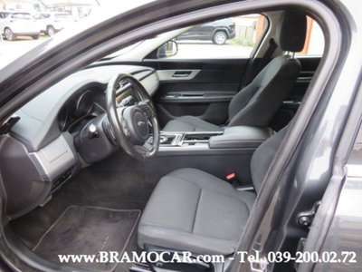 Jaguar XF 2.0 D 163 CV Pure (12)