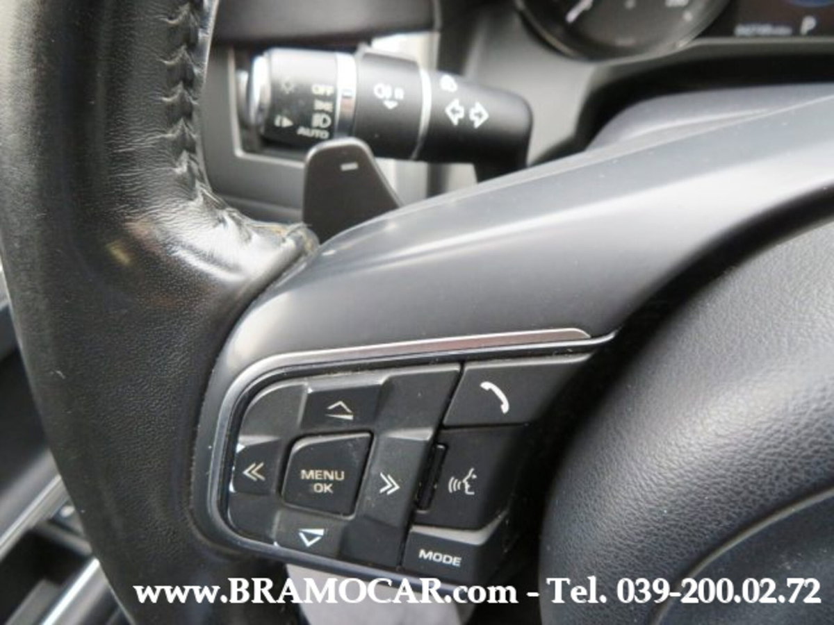 Jaguar XF 2.0 D 163 CV Pure (18)