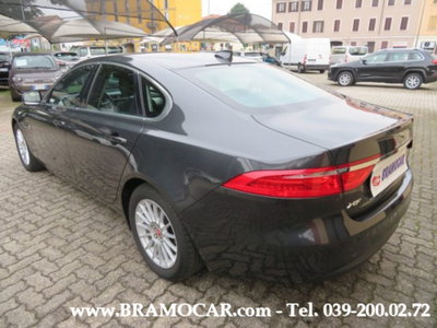 Jaguar XF 2.0 D 163 CV Pure (8)