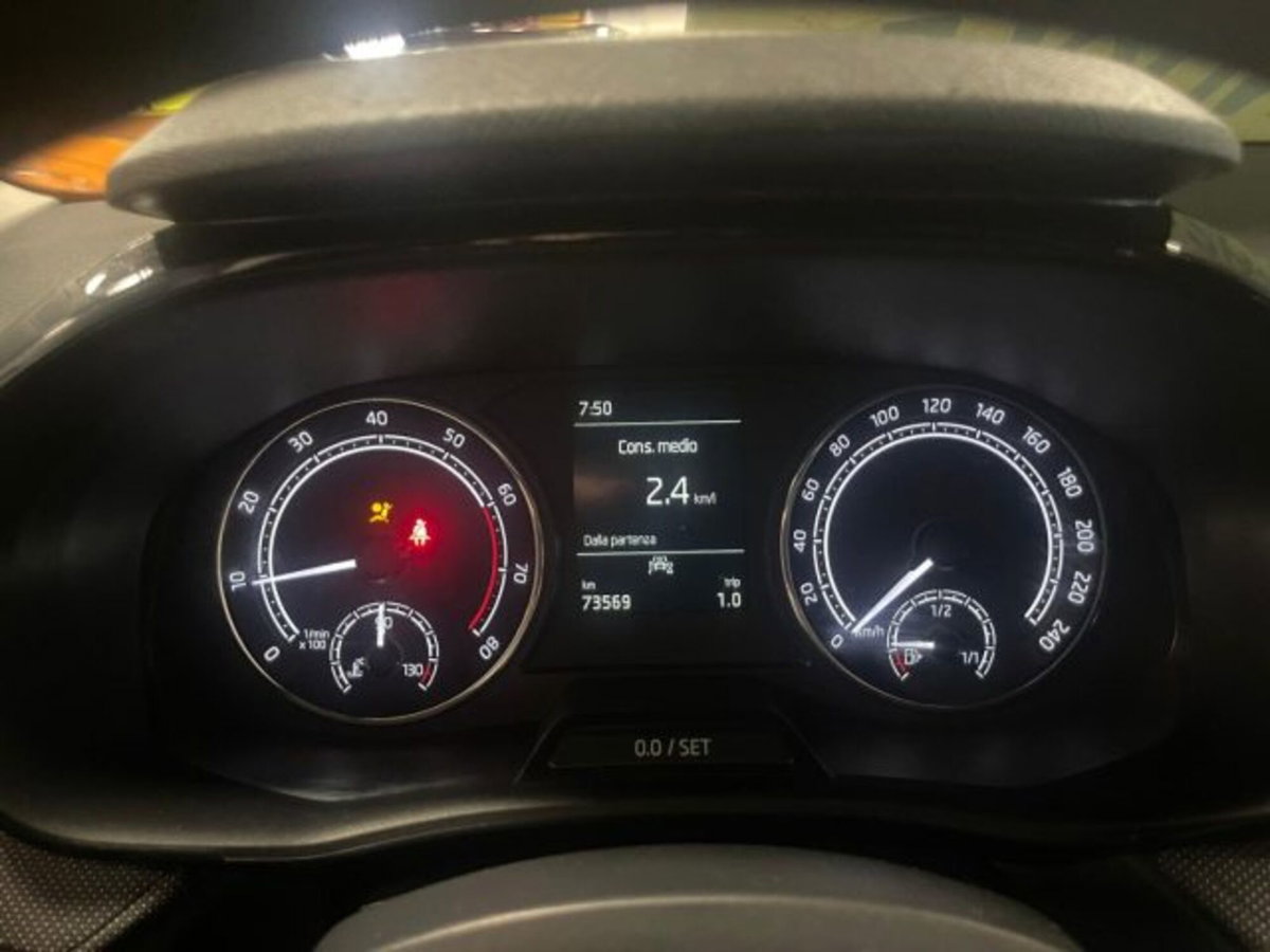Skoda Fabia 1.0 TSI EVO 95 CV Ambition (17)