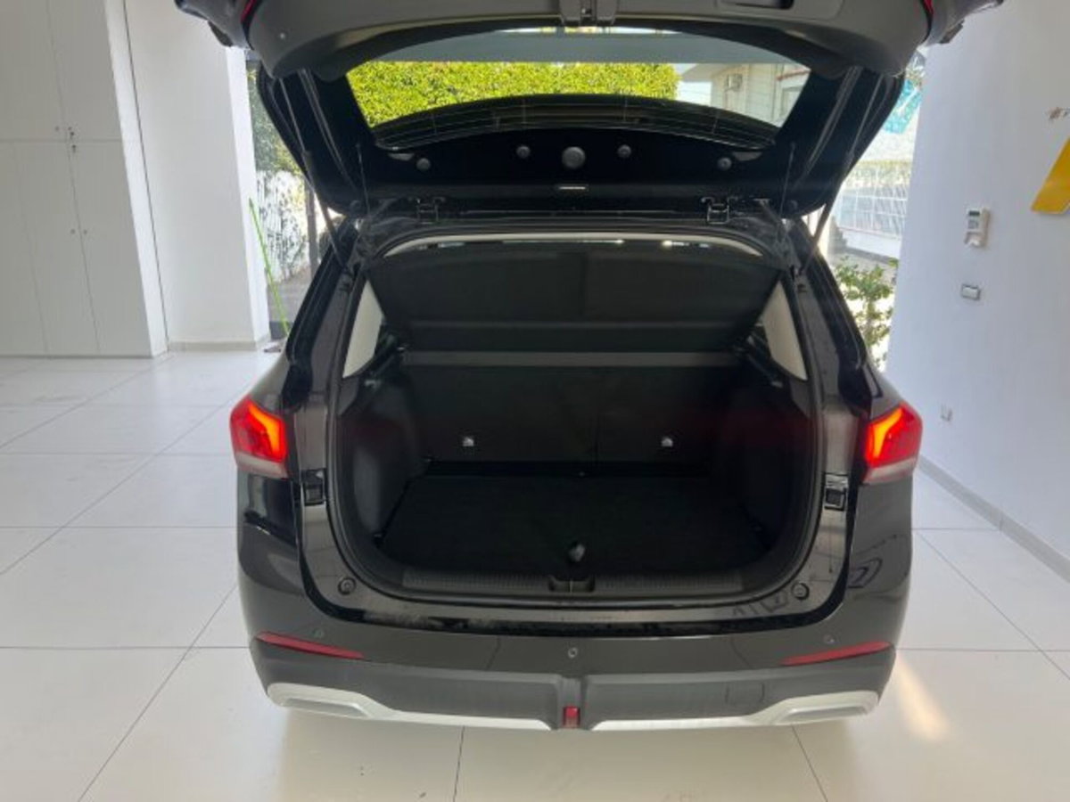 Mg ZS ZS 1.5 Luxury (13)