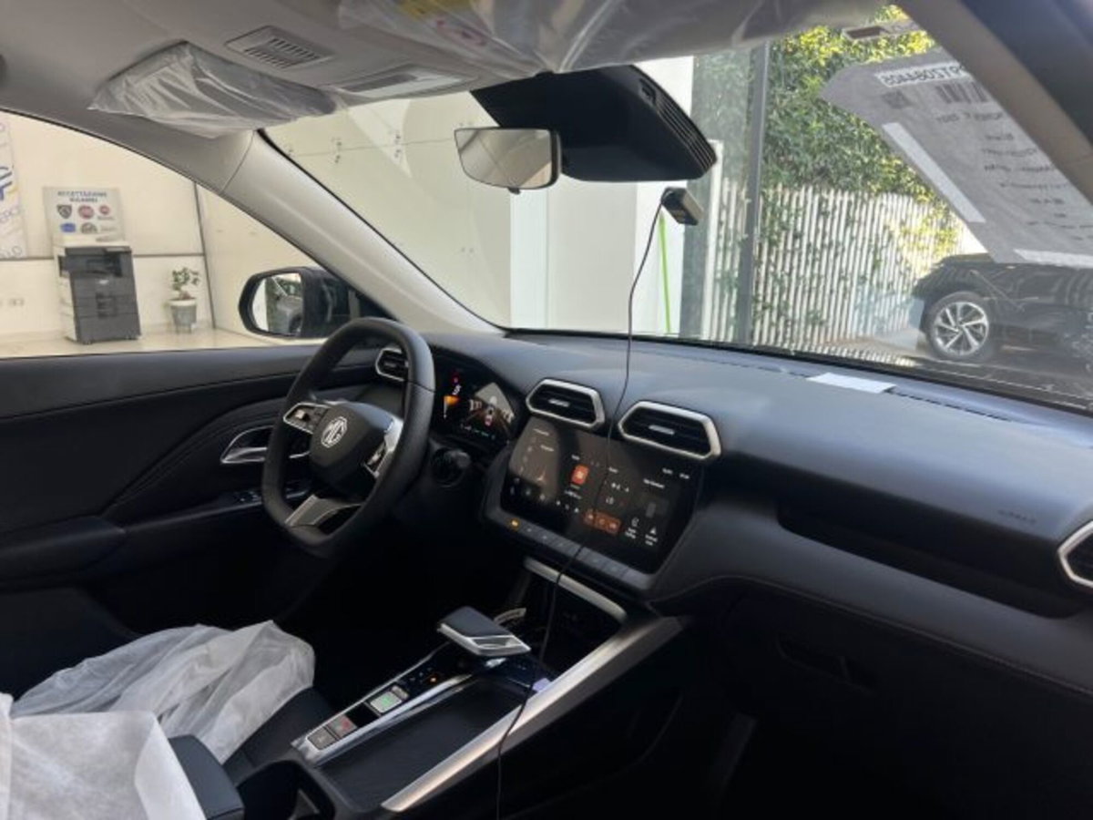 Mg ZS ZS 1.5 Luxury (14)