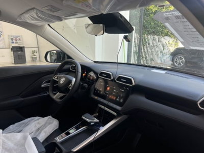 Mg ZS ZS 1.5 Luxury (14)