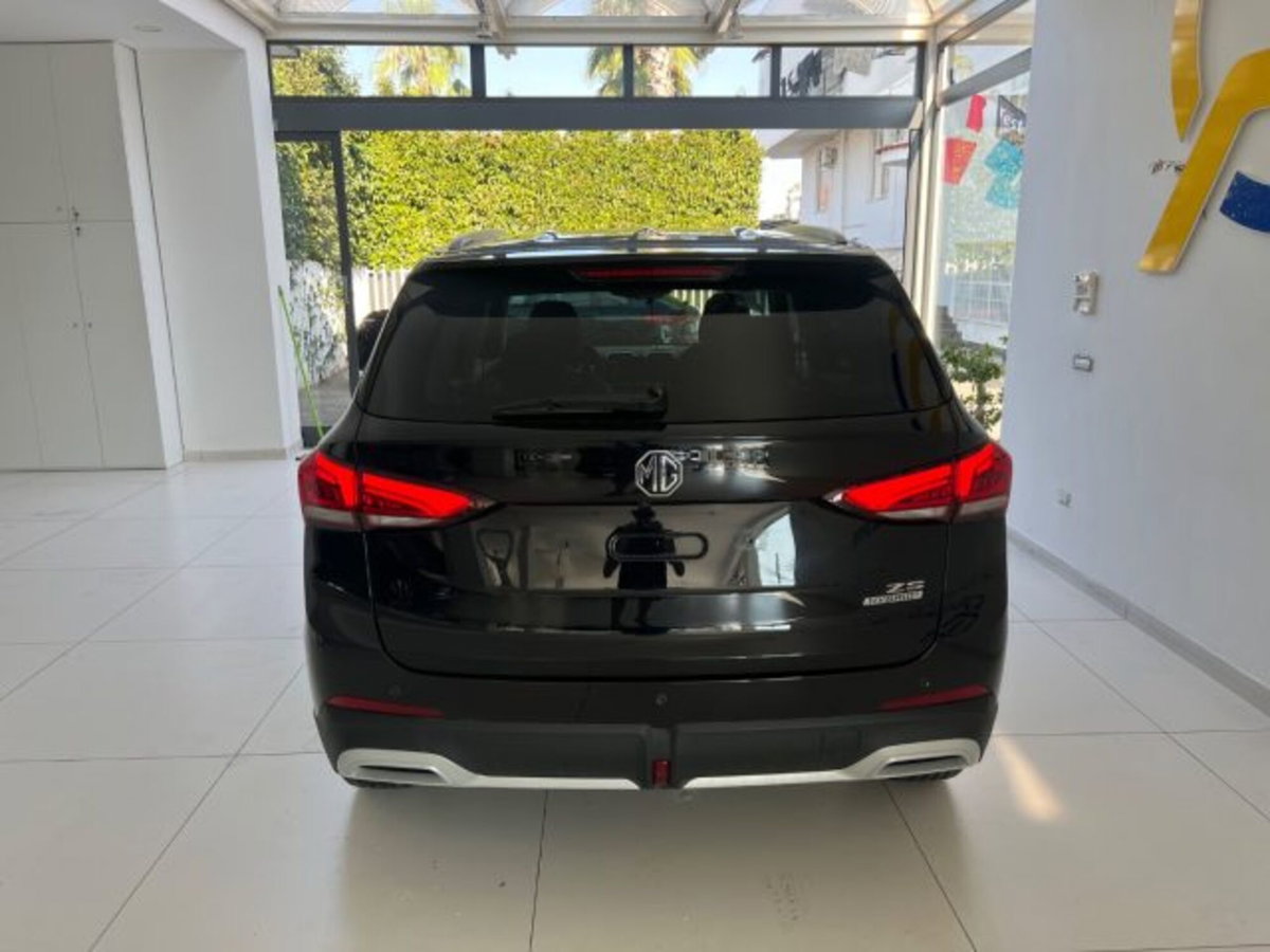 Mg ZS ZS 1.5 Luxury (7)