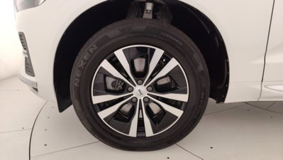 Volvo XC60 T6 Recharge AWD Plug-in Hybrid automatico Core (17)