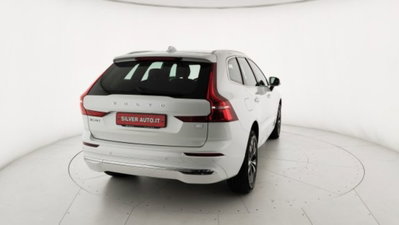 Volvo XC60 T6 Recharge AWD Plug-in Hybrid automatico Core (18)