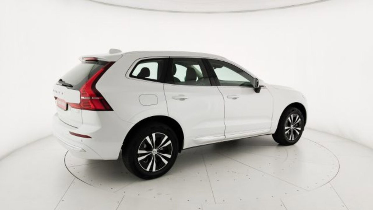 Volvo XC60 T6 Recharge AWD Plug-in Hybrid automatico Core (20)
