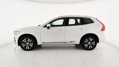 Volvo XC60 T6 Recharge AWD Plug-in Hybrid automatico Core (4)