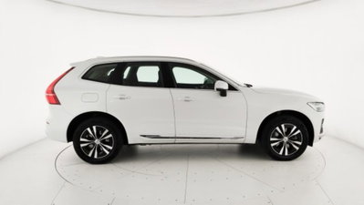 Volvo XC60 T6 Recharge AWD Plug-in Hybrid automatico Core (8)