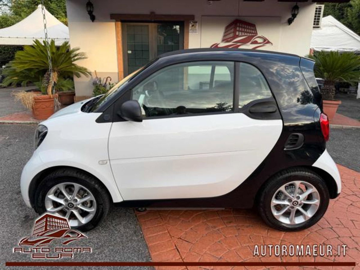 smart Fortwo EQ Racingreen (22kW) (2)