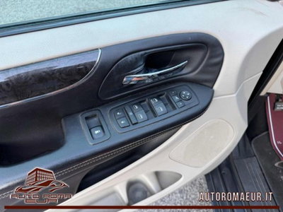 Lancia Voyager 2.8 Turbodiesel Platinum 163 CV (10)