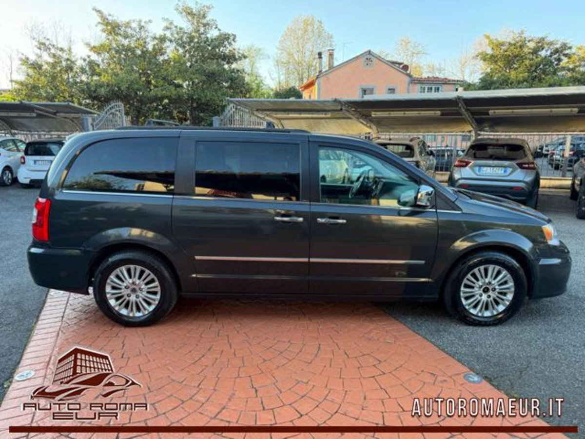 Lancia Voyager 2.8 Turbodiesel Platinum 163 CV (6)