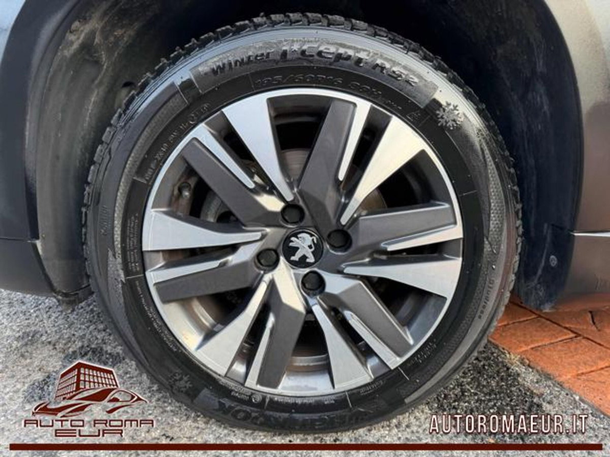 Peugeot 2008 Turbo 130 EAT6 S&S Allure (9)