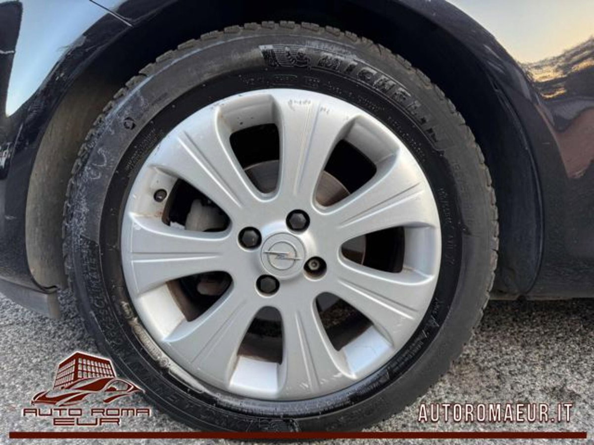 Opel Corsa 1.2 80CV 3 porte GPL-TECH Enjoy (9)