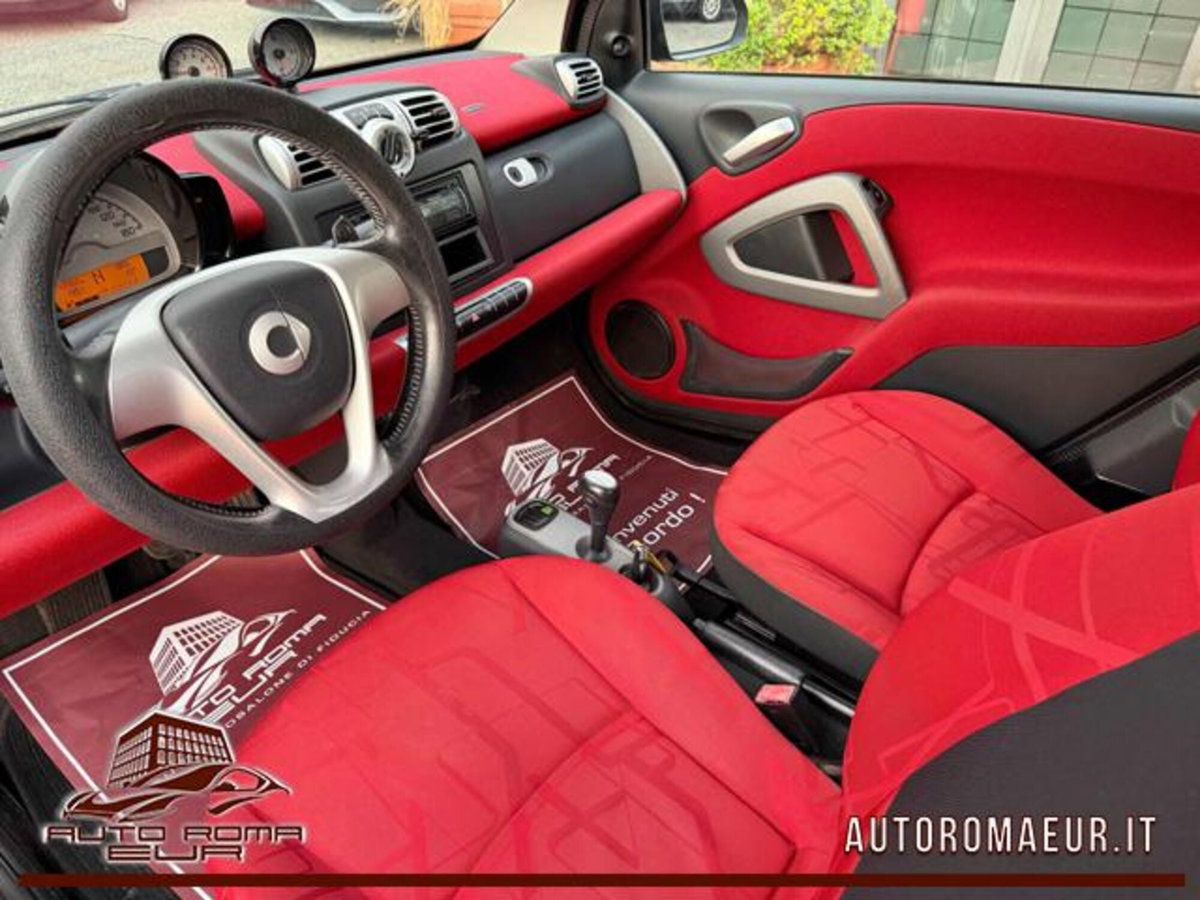 smart Fortwo 1000 52 kW MHD coupé pulse (12)
