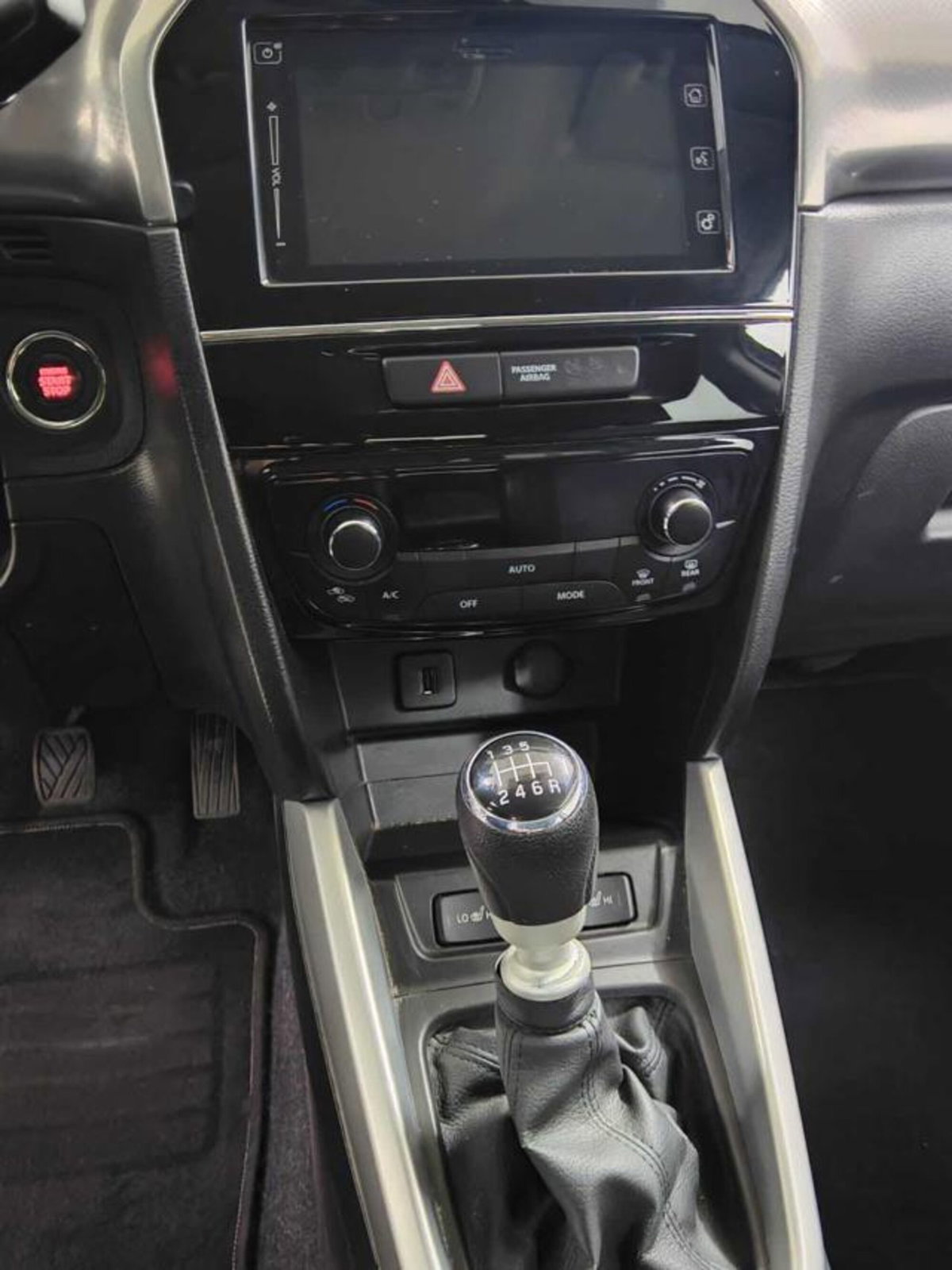 Suzuki Vitara 1.6 DDiS 4WD AllGrip V-Top (6)