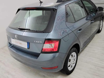Skoda Fabia 1.0 MPI 60 CV Design Edition (3)