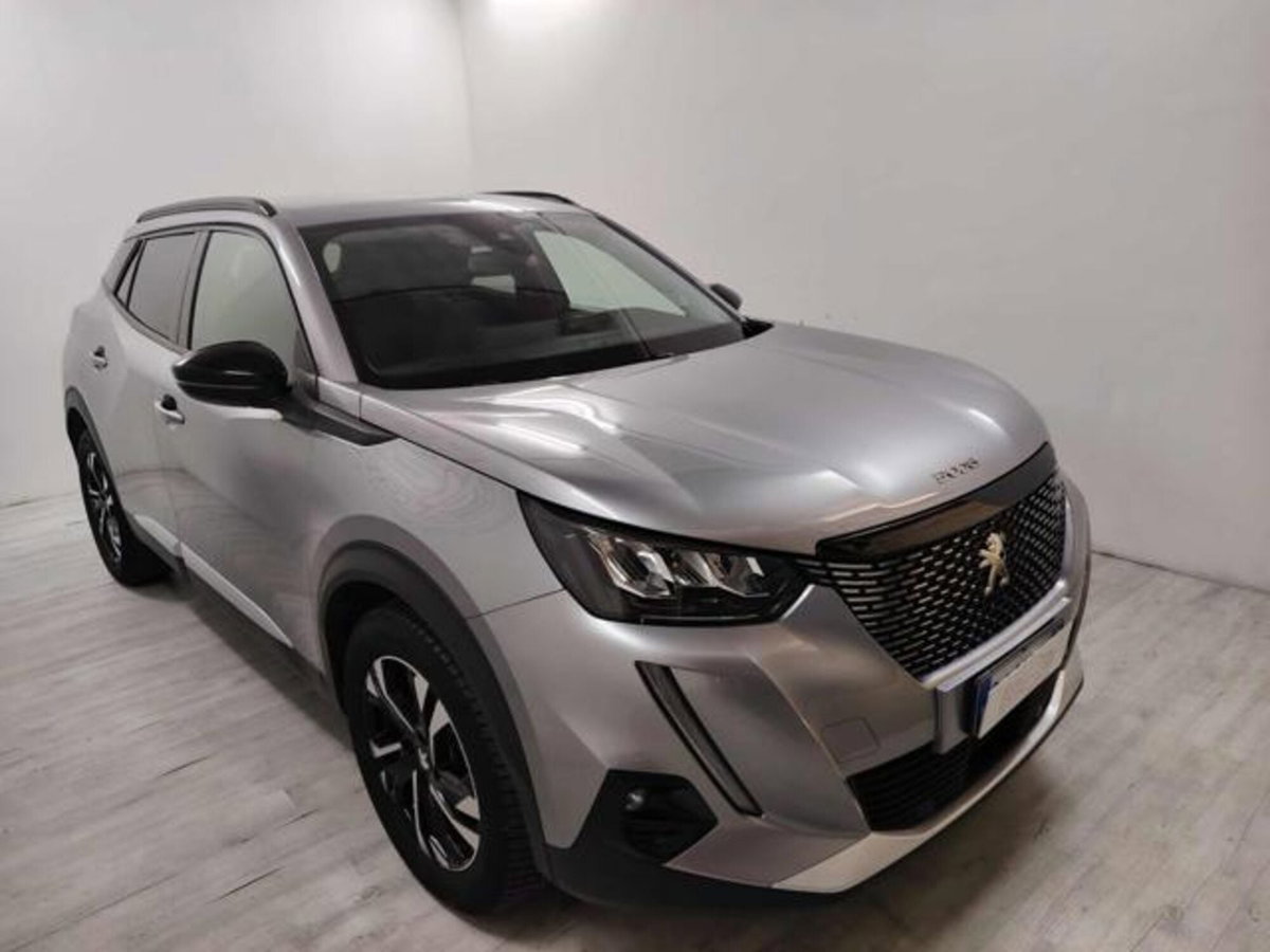 Peugeot 2008 PureTech 100 S&S Allure (2)