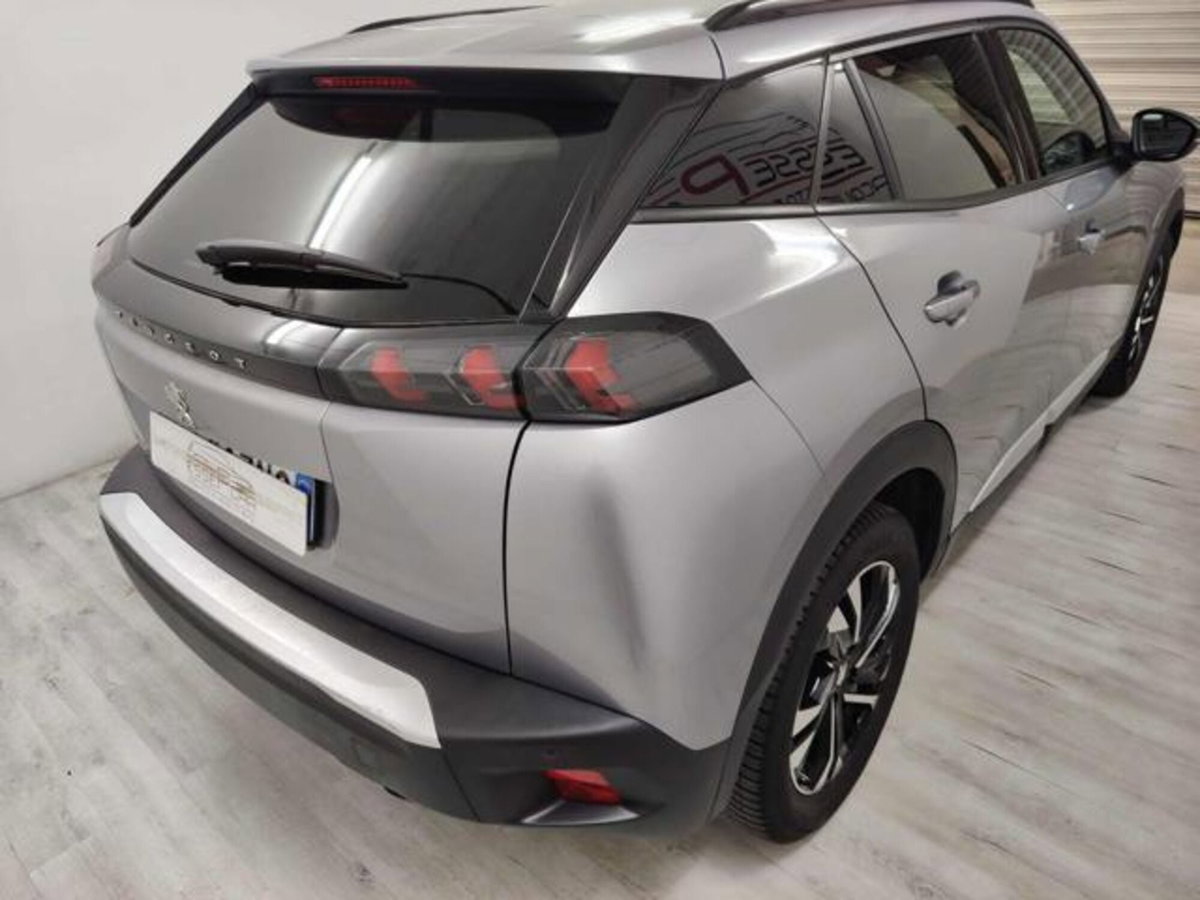 Peugeot 2008 PureTech 100 S&S Allure (3)