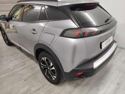 Peugeot 2008 PureTech 100 S&S Allure (5)