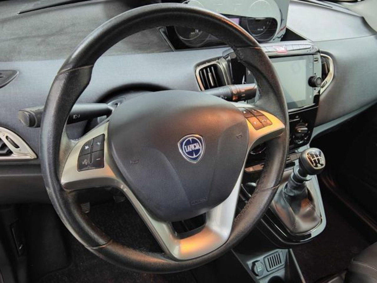 Lancia Ypsilon 1.0 FireFly 5 porte S&S Hybrid Gold Plus (5)