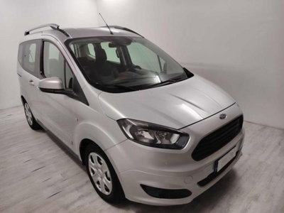 Ford Tourneo Courier 1.5 TDCI 75 CV Titanium (2)