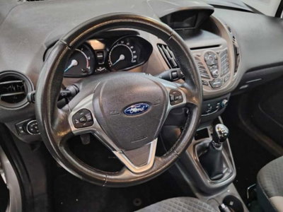 Ford Tourneo Courier 1.5 TDCI 75 CV Titanium (6)