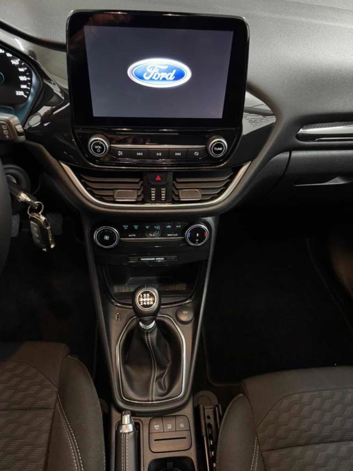 Ford Puma 1.0 EcoBoost Hybrid 125 CV S&S aut. Titanium Design (6)