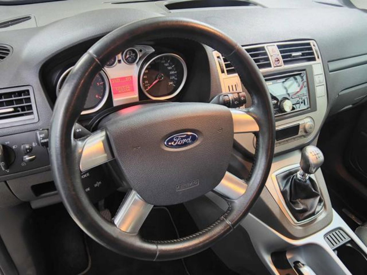 Ford Kuga 2.0 TDCi 140 CV 2WD Titanium DPF (5)
