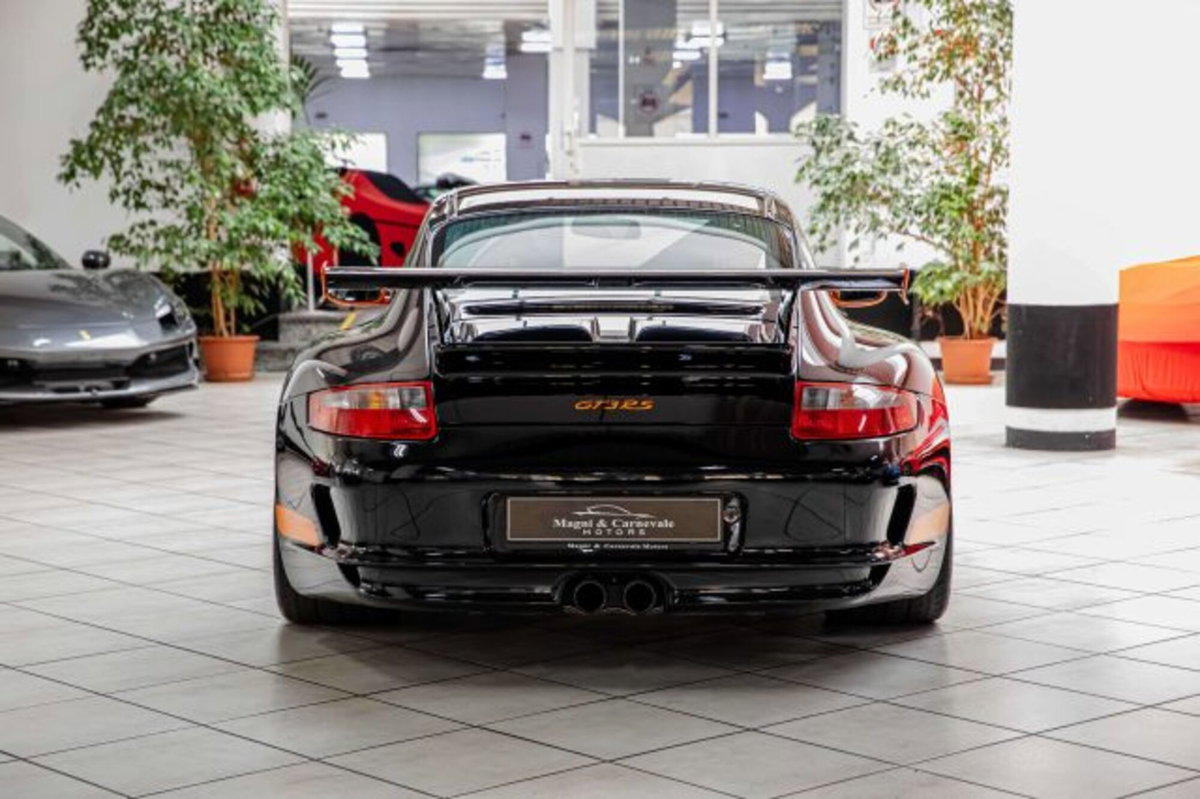 Porsche 911 Coupé GT3 (6)