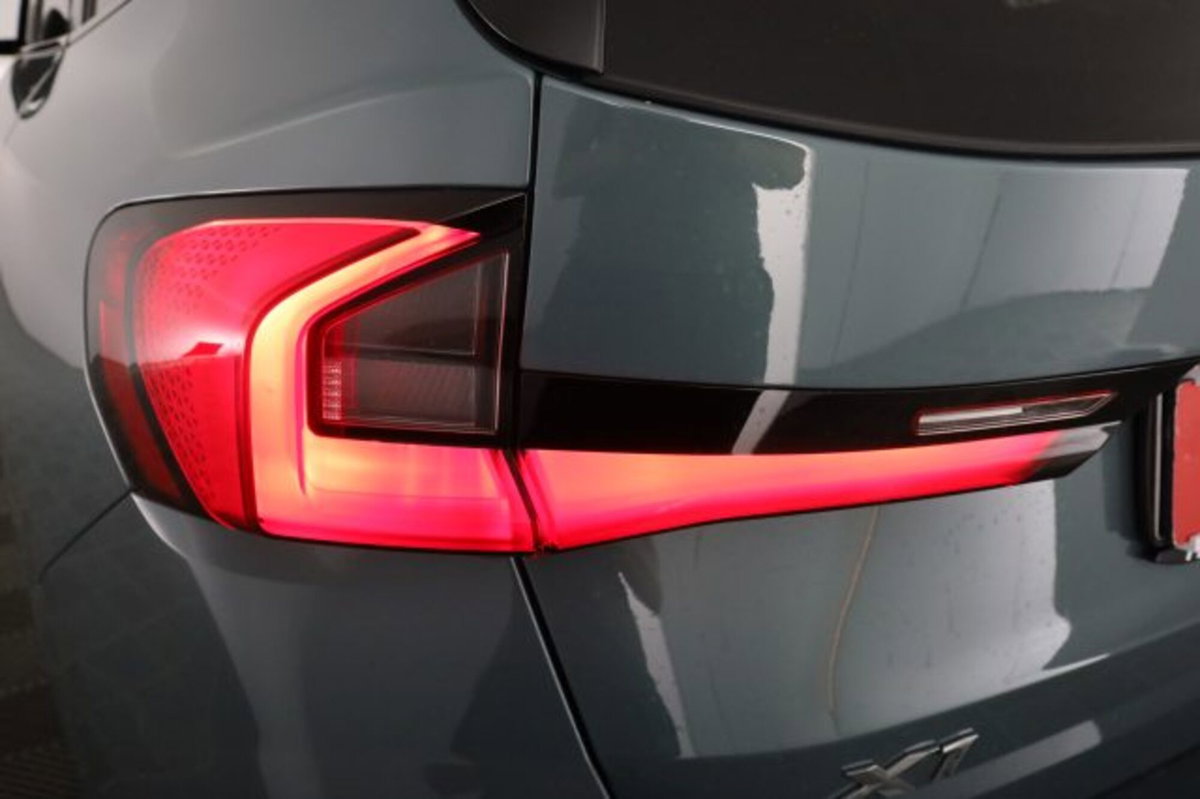 BMW X1 sDrive 18i Msport (10)