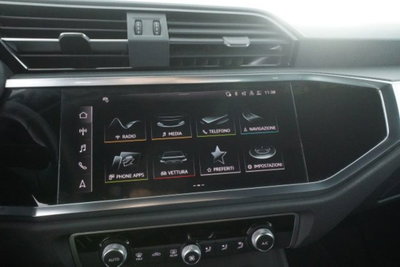 Audi Q3 Sportback 35 2.0 tdi Identity Black s-tronic (11)