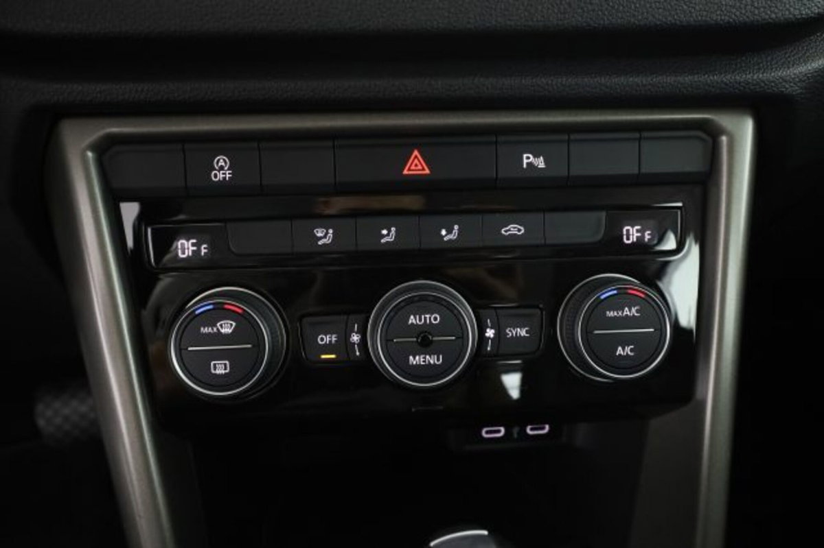 Volkswagen T-Roc 2.0 TDI SCR 150 CV DSG Business BlueMotion Technology (10)