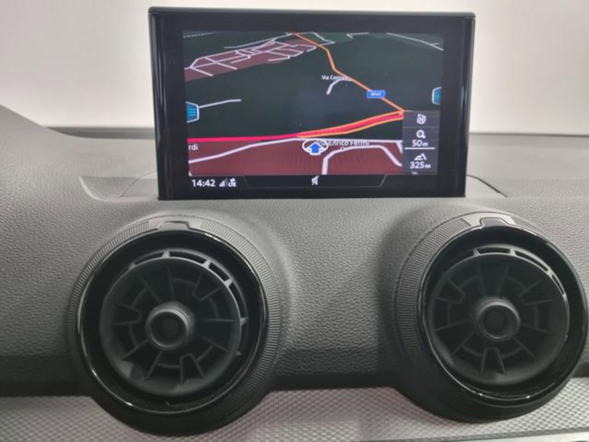 Audi Q2 Q2 1.0 TFSI Business (7)