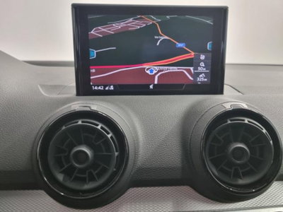 Audi Q2 Q2 1.0 TFSI Business (7)