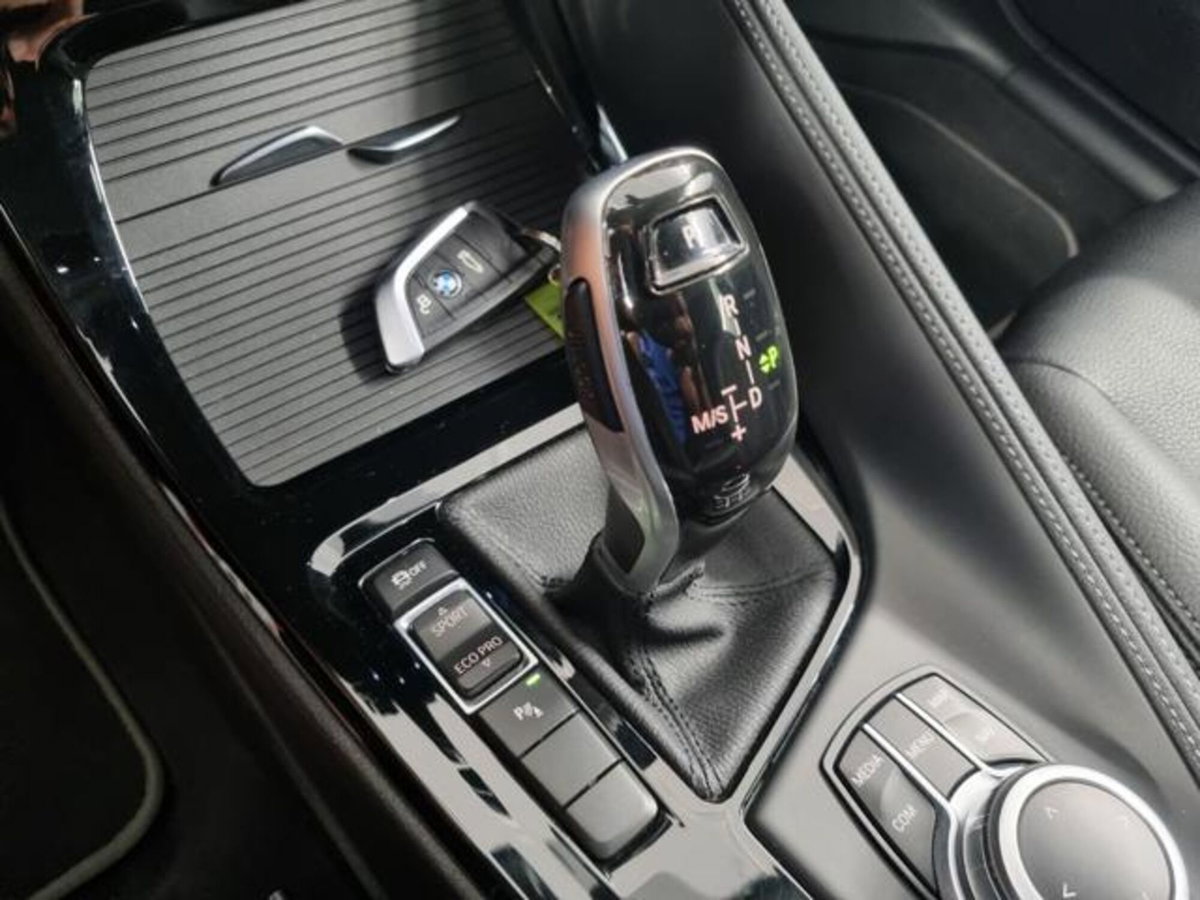 BMW X1 sDrive18d xLine Plus (17)