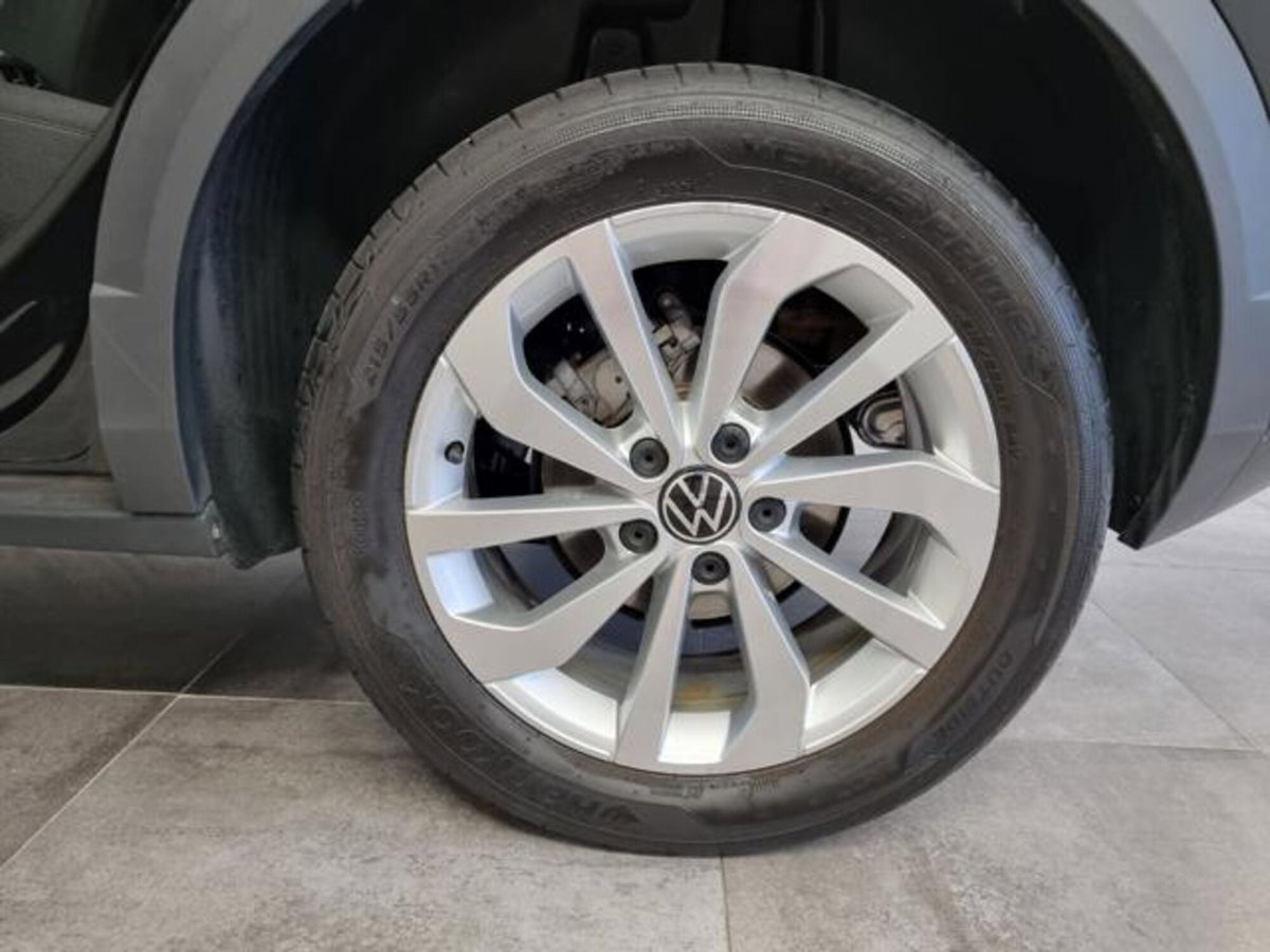 Volkswagen T-Roc 1.5 tsi Edition dsg (15)