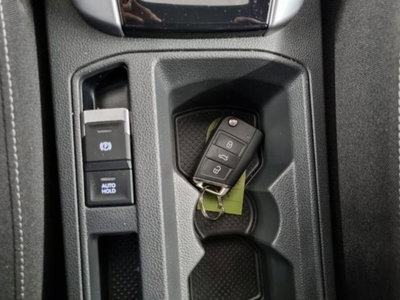 Volkswagen T-Roc 1.5 tsi Edition dsg (16)