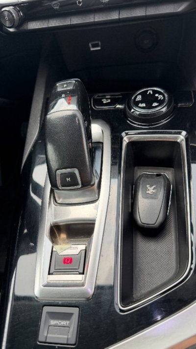 Peugeot 3008 BlueHDi 130 S&S Allure (8)