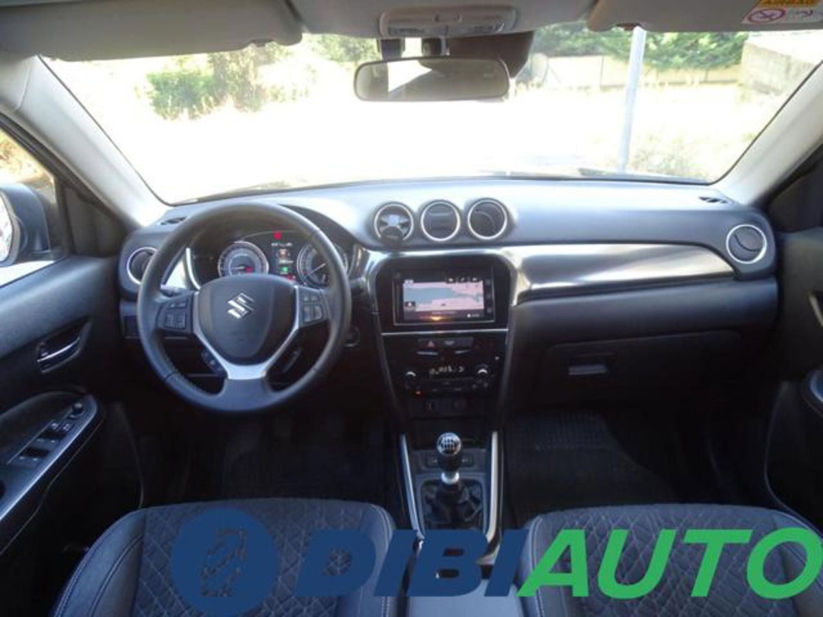 Suzuki Vitara 1.4 Hybrid Easy Top (9)