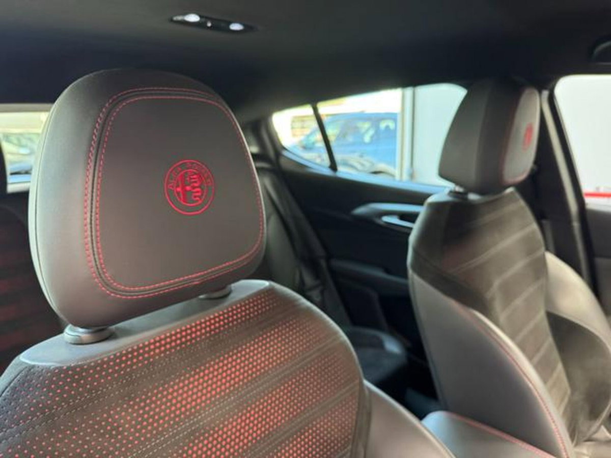 Alfa Romeo Tonale Tonale 1.5 130 CV MHEV TCT7 Edizione Speciale (8)