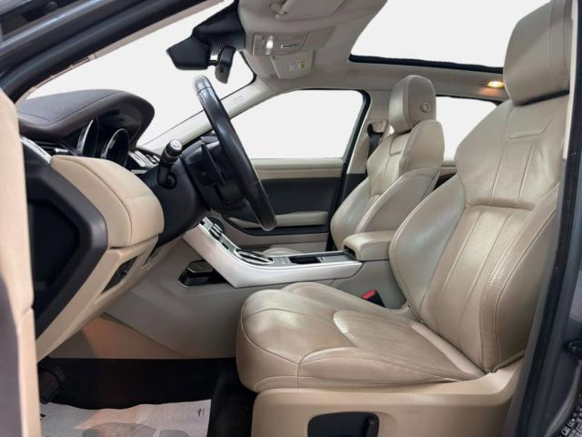 Land Rover Range Rover Evoque 2.0 TD4 180 CV 5p. Pure (12)